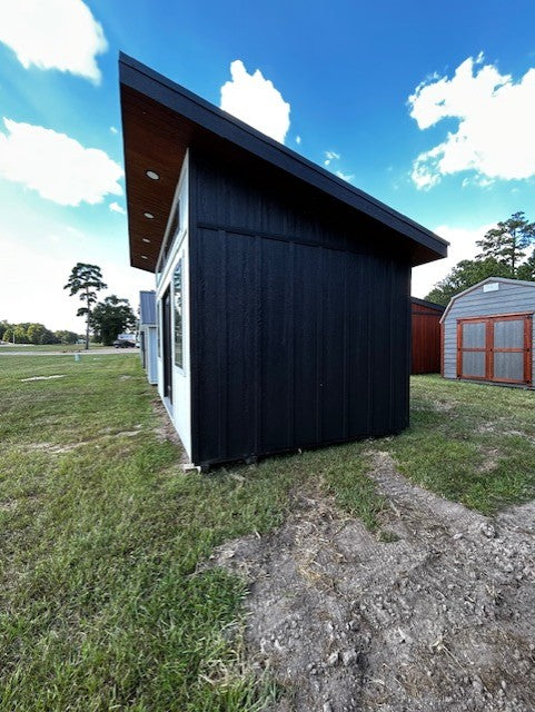 10x16 - Studio High Wall