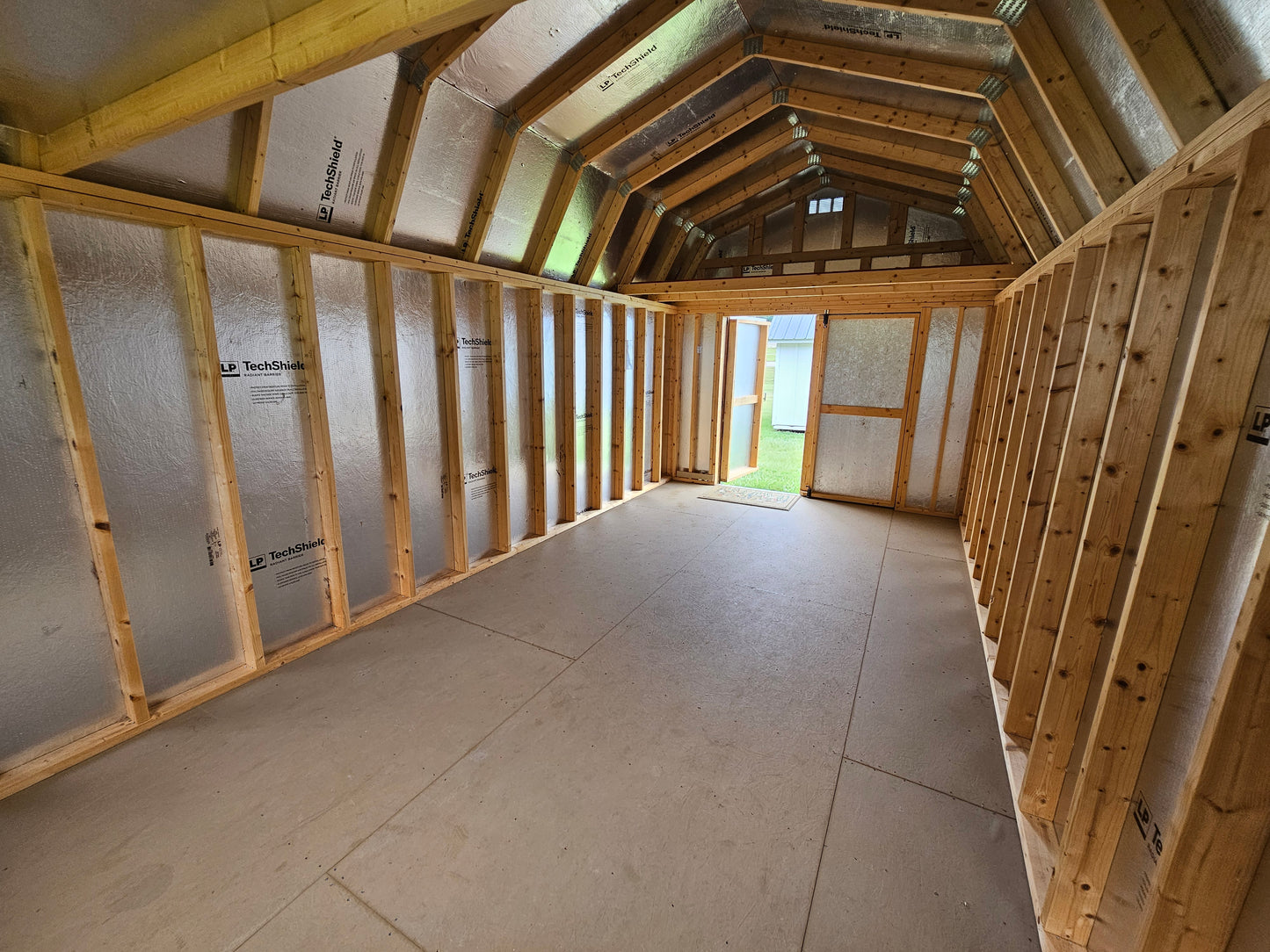 10x20 - Lofted Low Wall