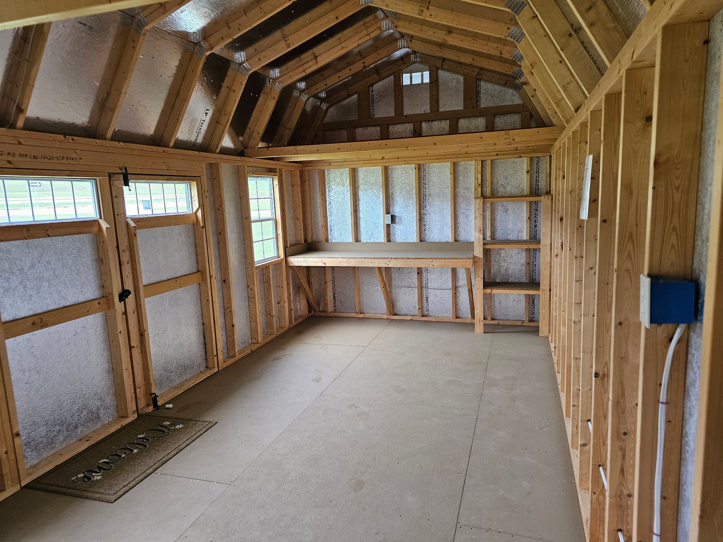 10x20 - Lofted Low Wall