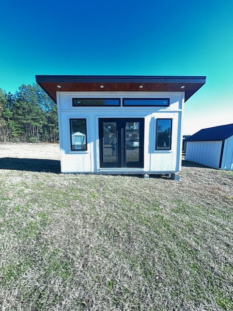 10x16 - Studio High Wall - Finish Out